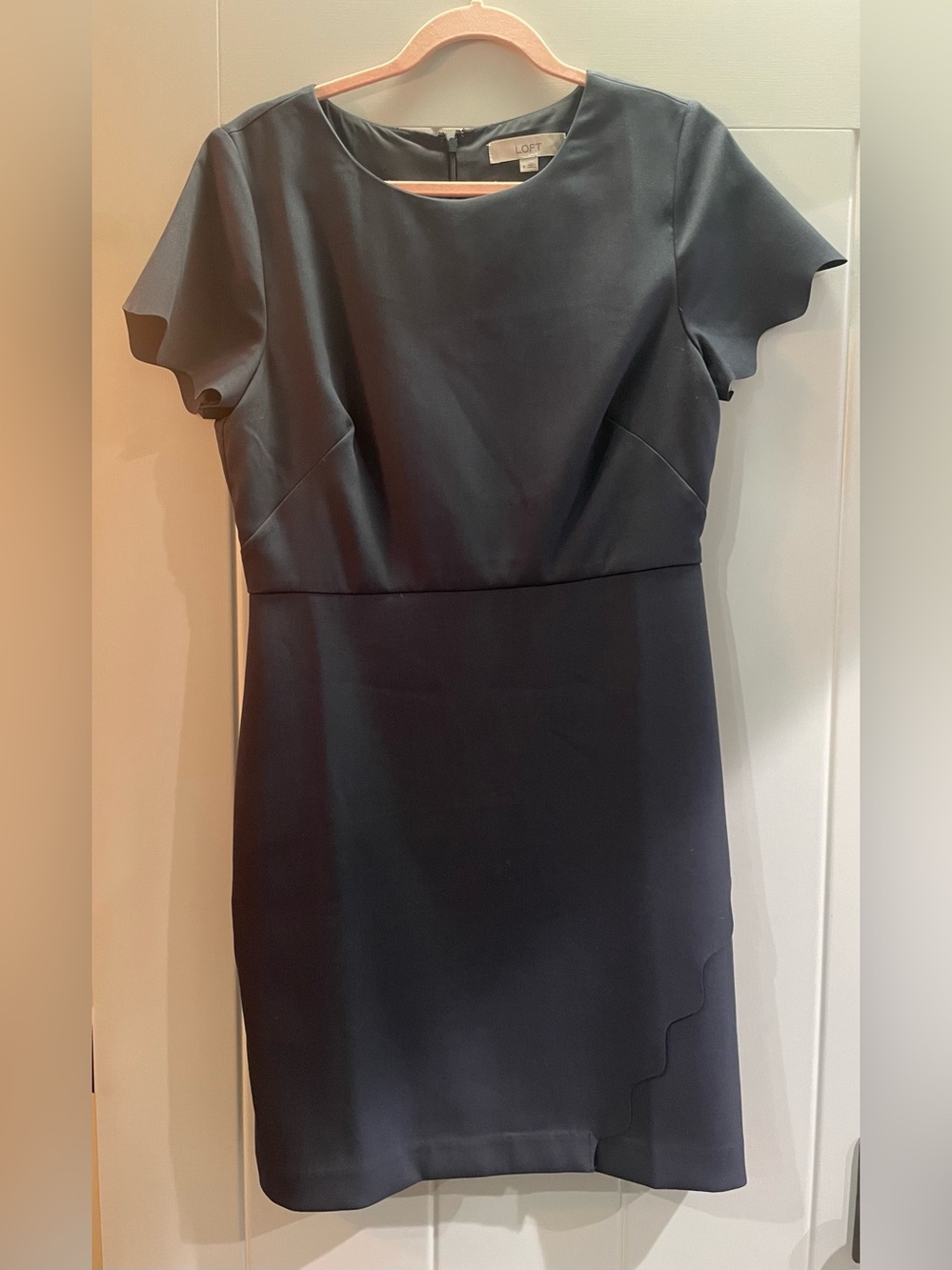 LOFT Gray Short-Sleeve Sheath Dress